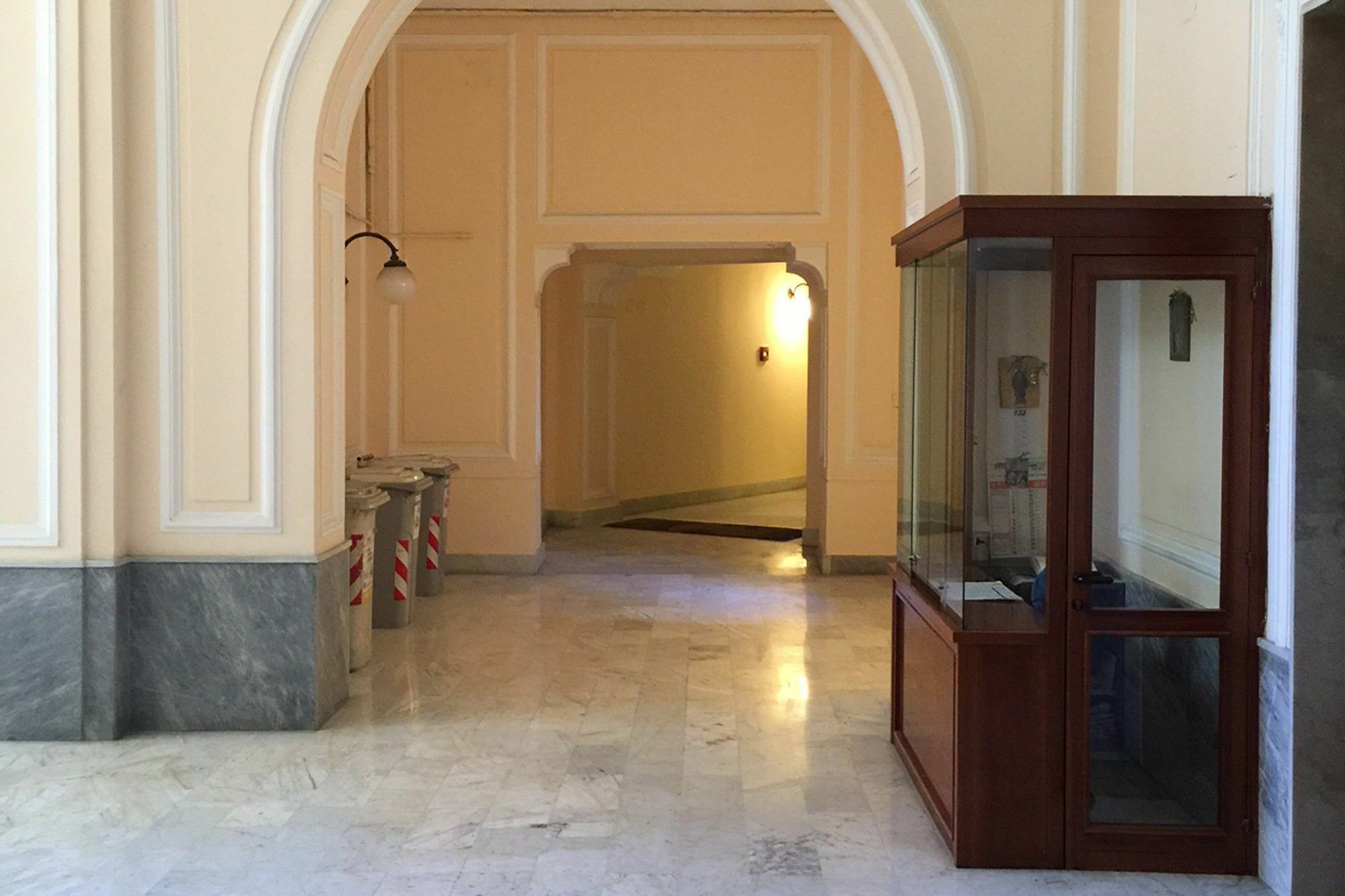 Napoli Central City エクステリア 写真